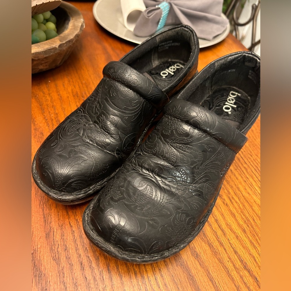 Bolo Shoes Womens 9 M Professional Clogs Heels Comfort Black Slip On Low Top